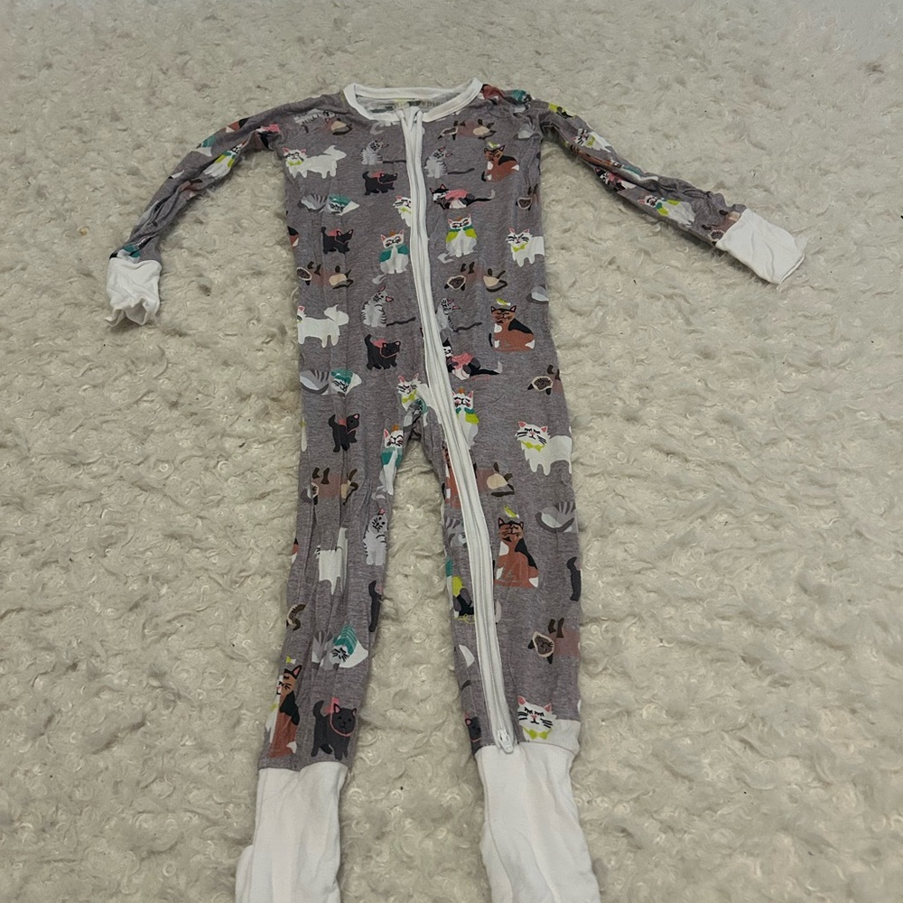 Little Sleepies Cozy Gray and White Footies